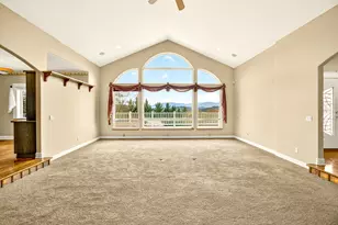 183 Azalea Dr, Merlin, OR 97532 - Photo 15