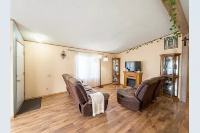 818 Carol Rae, Medford, OR 97501 - Photo 5