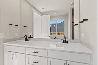 1135 Pumpkin Ridge Drive #319, Eagle Point, OR 97524 - Photo 17