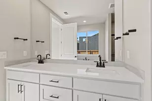 1135 Pumpkin Ridge Dr, Eagle Point, OR 97524 - Photo 15