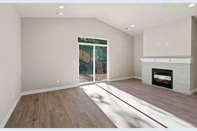 1135 Pumpkin Ridge Drive #319, Eagle Point, OR 97524 - Photo 13