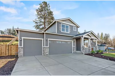 1129 Pumpkin Ridge Drive #319, Eagle Point, OR 97524 - Photo 3