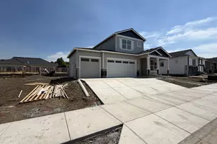 1135 Pumpkin Ridge Dr, Eagle Point, OR 97524 - Photo 5