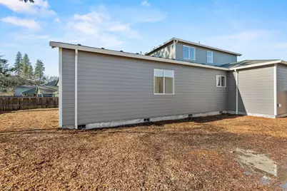 1135 Pumpkin Ridge Drive #319, Eagle Point, OR 97524 - Photo 35