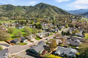 509 Cypress Ave, Rogue River, OR 97537 - Photo 29