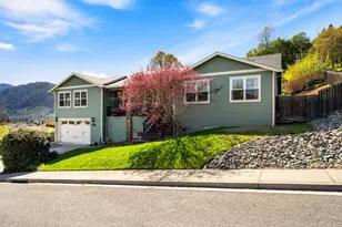 509 Cypress Ave, Rogue River, OR 97537 - Photo 31