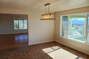 1360 W Linn Rd, Eagle Point, OR 97524 - Photo 23