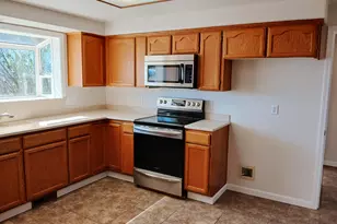 1360 W Linn Rd, Eagle Point, OR 97524 - Photo 15