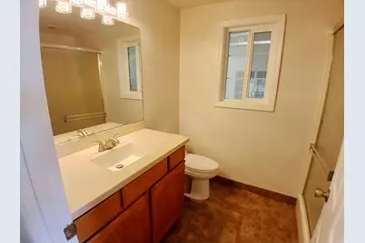 1360 W Linn Road, Eagle Point, OR 97524 - Photo 29