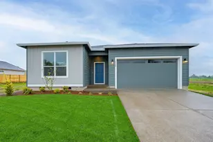 1140 Pumpkin Ridge Dr, Eagle Point, OR 97524 - Photo 1