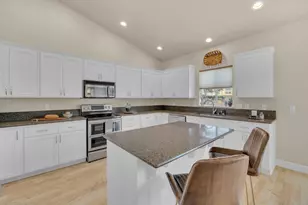 4013 SW Tommy Armour Ln, Redmond, OR 97756 - Photo 13