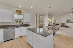 4013 SW Tommy Armour Ln, Redmond, OR 97756 - Photo 13