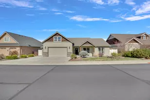 4013 SW Tommy Armour Ln, Redmond, OR 97756 - Photo 35