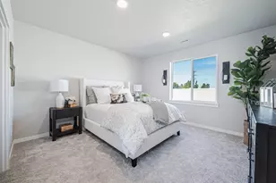 3687 Luchu St, Medford, OR 97504 - Photo 9