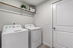 3717 Luchu St, Medford, OR 97504 - Photo 11