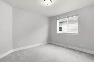 3734 NE Petrosa Ave, Bend, OR 97701 - Photo 27
