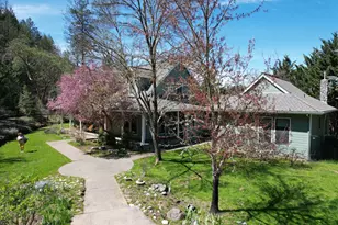71 Yale Creek Rd, Jacksonville, OR 97530 - Photo 3