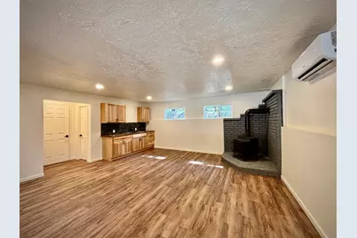 5125 Hugo Road, Grants Pass, OR 97526 - Photo 13