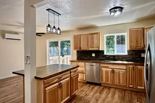 5125 Hugo Rd, Grants Pass, OR 97526 - Photo 9