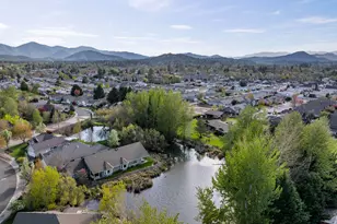 1206 Devonshire Way, Grants Pass, OR 97527 - Photo 3