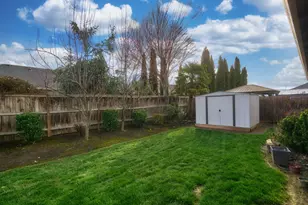 3240 Dearborn Ln, Medford, OR 97504 - Photo 33