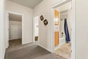 2566 NE Keats Dr, Bend, OR 97701 - Photo 33