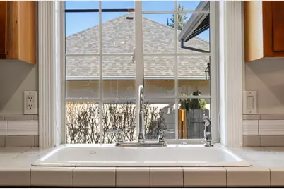 2566 NE Keats Drive, Bend, OR 97701 - Photo 17