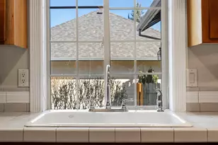 2566 NE Keats Dr, Bend, OR 97701 - Photo 17