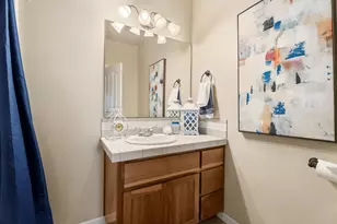 2566 NE Keats Dr, Bend, OR 97701 - Photo 35