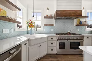 608 S Birch St, Sisters, OR 97759 - Photo 13