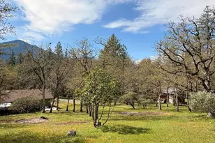 15 Twin Oaks Rd, Jacksonville, OR 97530 - Photo 29