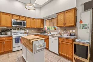 1711 Blue Moon Ln, Grants Pass, OR 97527 - Photo 9