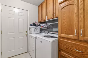 1711 Blue Moon Ln, Grants Pass, OR 97527 - Photo 15