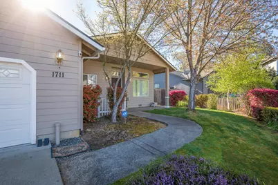 1711 Blue Moon Lane, Grants Pass, OR 97527 - Photo 5