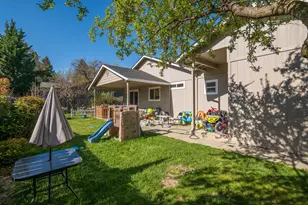 1711 Blue Moon Ln, Grants Pass, OR 97527 - Photo 25