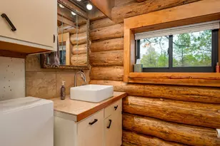 16011 Old Juniper Rd, Sisters, OR 97759 - Photo 17