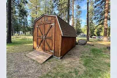 8907 Big Pine Way, Klamath Falls, OR 97601 - Photo 9