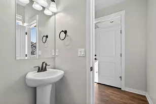 3135 SW 28th St, Redmond, OR 97756 - Photo 11