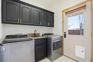 20721 Tango Creek Ave, Bend, OR 97701 - Photo 27