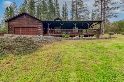4728 E Evans Creek Road, Rogue River, OR 97537 - Photo 3