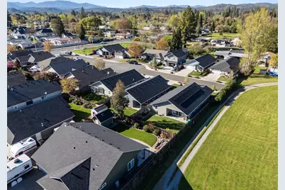 149 SW Otter Court, Grants Pass, OR 97527 - Photo 27