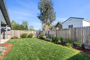 149 SW Otter Ct, Grants Pass, OR 97527 - Photo 23