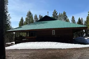 139957 Pine Creek Loop, Crescent Lake, OR 97733 - Photo 3