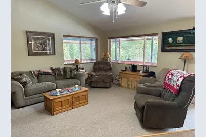 139957 Pine Creek Loop, Crescent Lake, OR 97733 - Photo 9