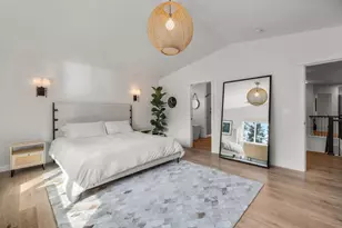 19056 NW Mount Shasta Dr, Bend, OR 97703 - Photo 17