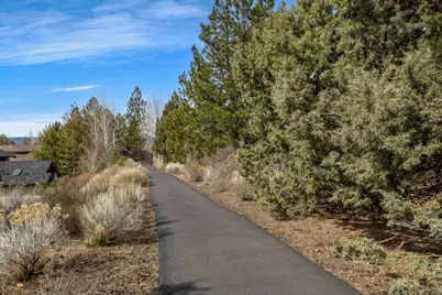 19056 NW Mount Shasta Drive, Bend, OR 97703 - Photo 43