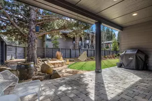 19056 NW Mount Shasta Dr, Bend, OR 97703 - Photo 37