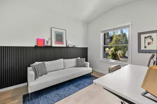 19056 NW Mount Shasta Dr, Bend, OR 97703 - Photo 11