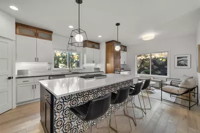 19056 NW Mount Shasta Drive, Bend, OR 97703 - Photo 9