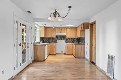 338 Joseph Street, Central Point, OR 97502 - Photo 7